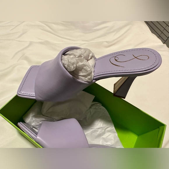 Square Toe Sandal - Picture 3 of 3